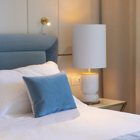 Hotel Tiffany'S Riccione Esterno foto