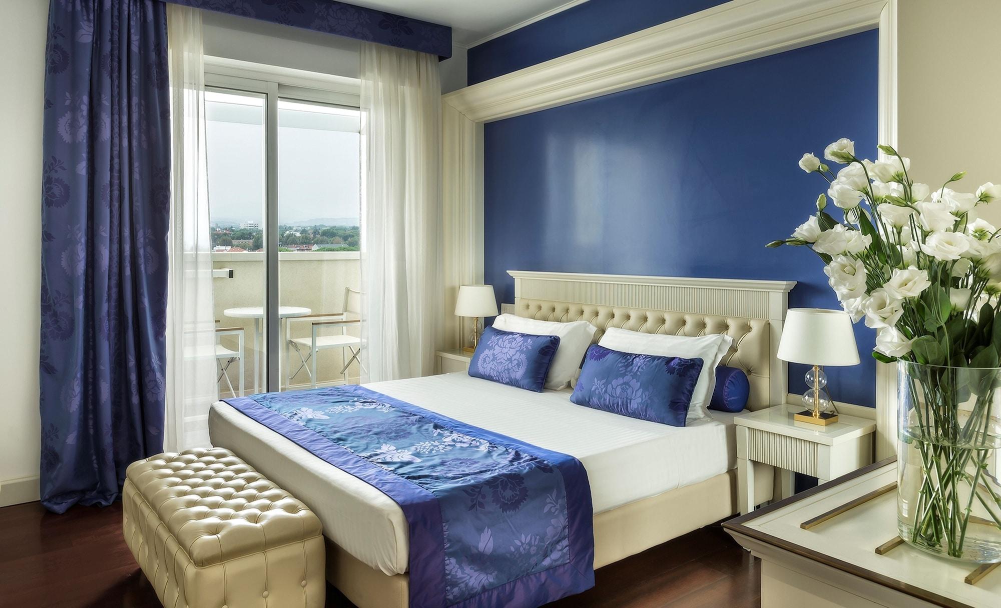 Hotel Tiffany'S Riccione Esterno foto