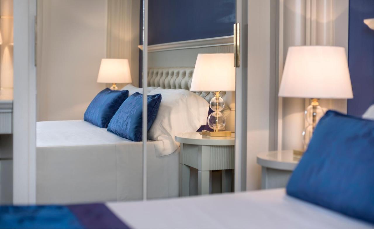 Hotel Tiffany'S Riccione Esterno foto